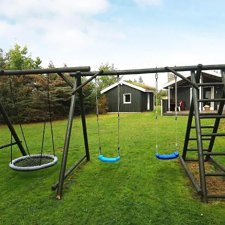 Cozy Near - By Traum